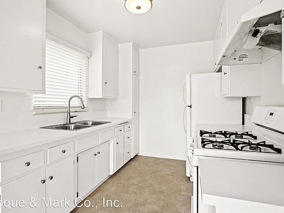 5th image of 937 6th St #6