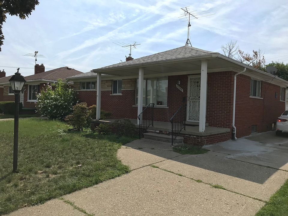 2nd image of 14690 Carlisle St