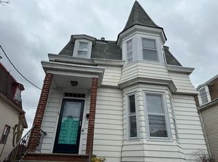 (Undisclosed Address), Staten Island, NY 10304