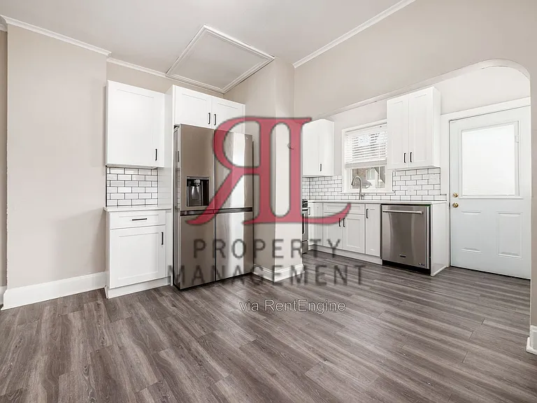 1268 Courtland Ave — Photo 11