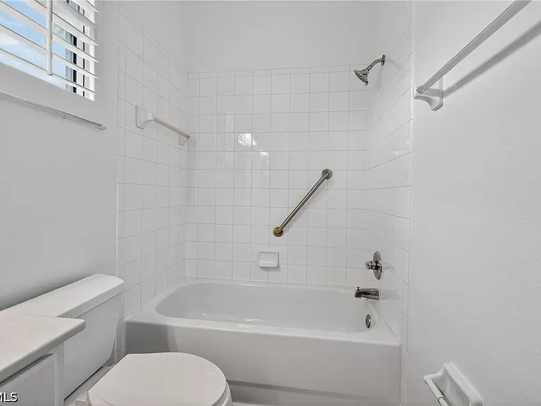 14214 Manchester Dr — Photo 13