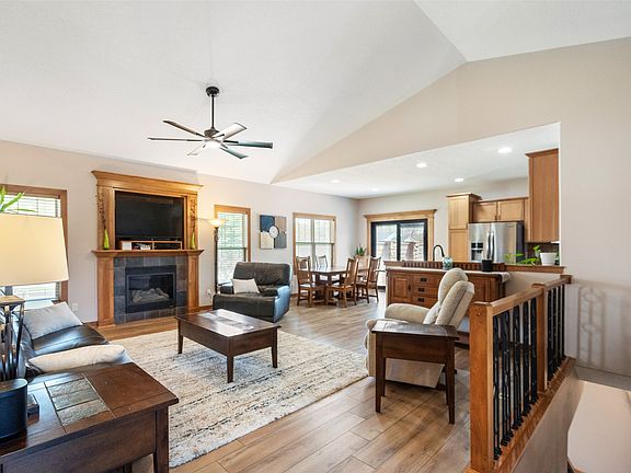 3rd image of 7207 Longboat Dr