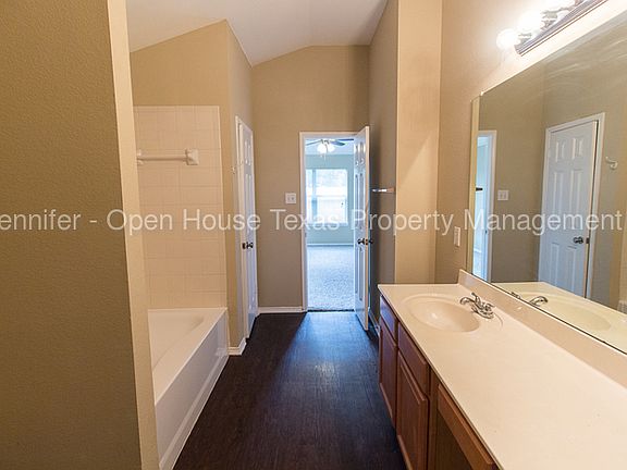 4th image of 5325 Yampa Trl