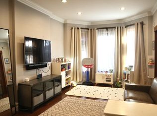 1928 W Bradley Pl APT 2F, Chicago, IL 60613