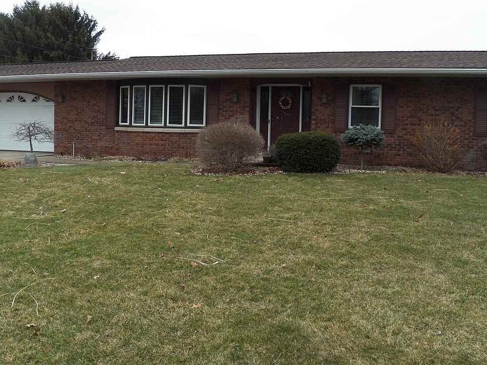 1st image of 23459 Parkwood Pl
