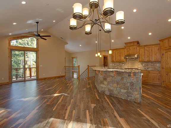 3rd image of 1753 Gentian Cir