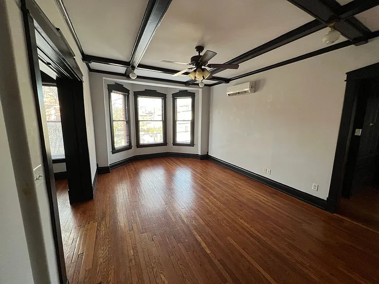 112 E Magnolia Ave — Photo 7