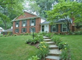 6601 Bay Tree Ln, Falls Church, VA 22041