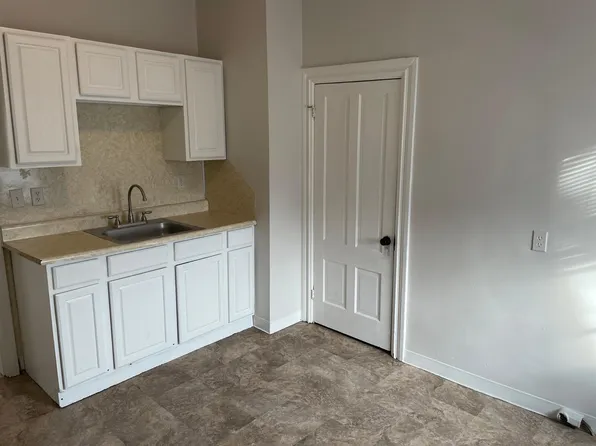 16 Cromwell St APT 6, Providence, RI 02907