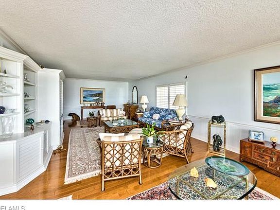 5th image of 3401 Gulf Shore Blvd N