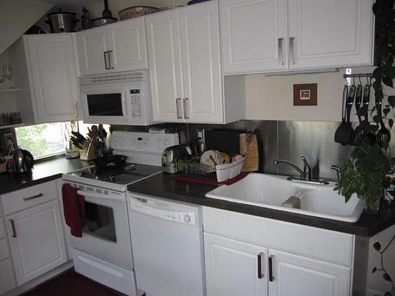 4th image of 3242 1st Ave S #2