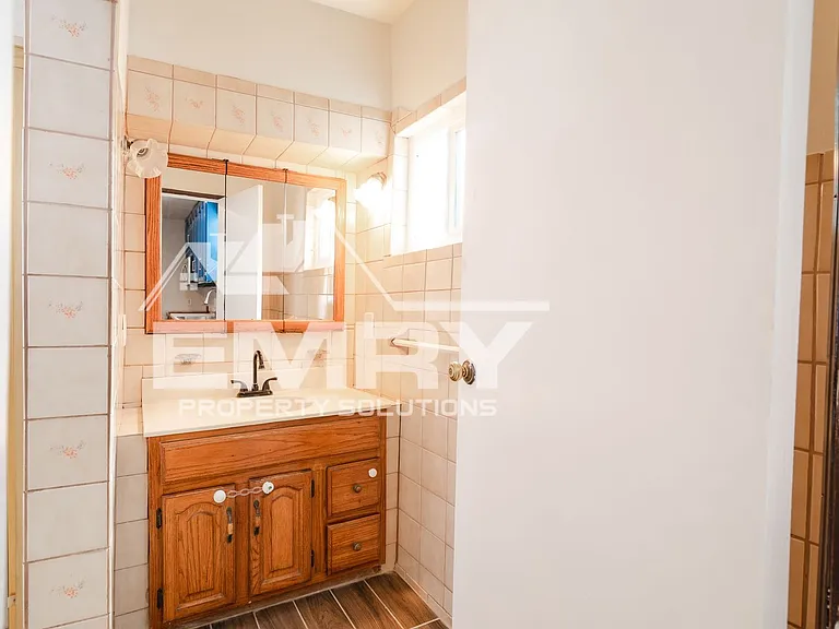 1125 S Evergreen Ave — Photo 28