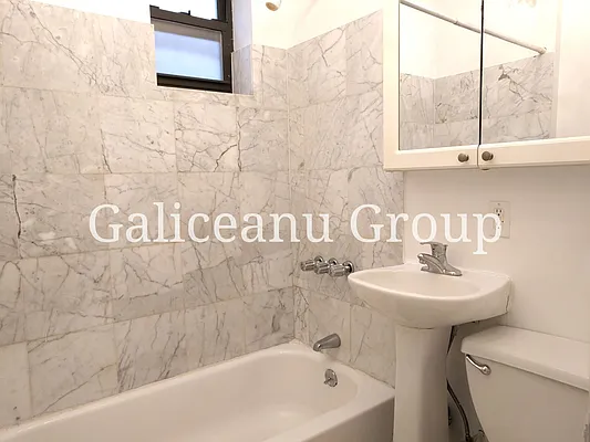 Rented by Lexington Real Estate Group | media 62