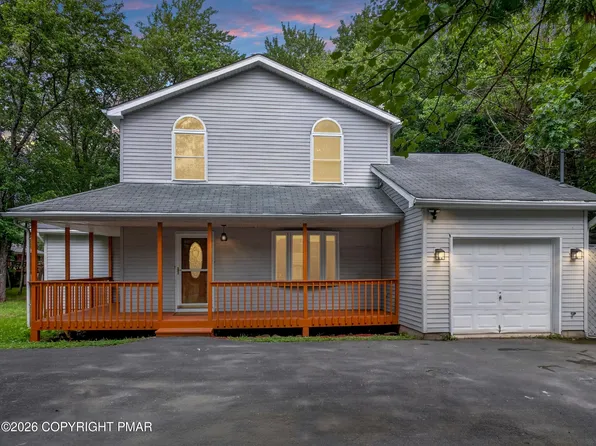 4116 Low Ridge Rd, Pocono Summit, PA 18346