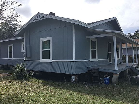 2nd image of 1200 W 10th St