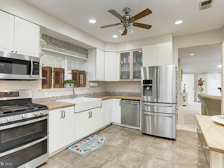 7465 Browns Bridge Rd — Photo 9
