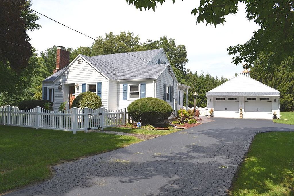 9760 Monclova Rd - Property Image