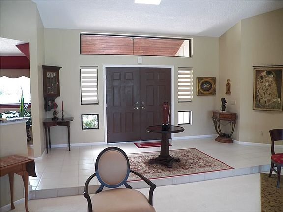 5th image of 1934 SW Saint Andrews Dr