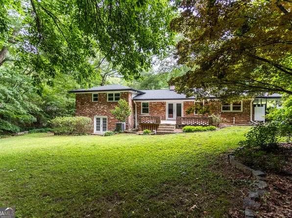 1025 Vistavia Cir, Decatur, GA 30033