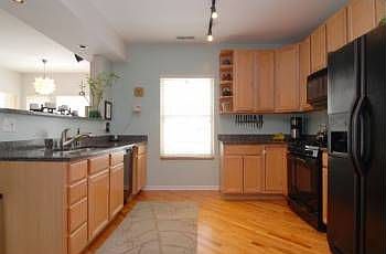 1st image of 4653 N Lawndale Ave