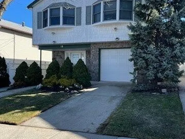 15 Melba St, Staten Island, NY 10314