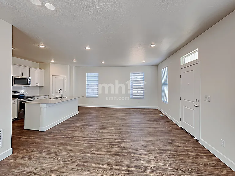 6026 W South Jordan Pkwy — Photo 4