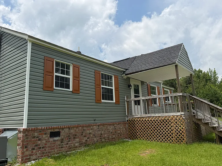 1672 County Road 1113 — Photo 2