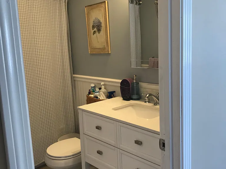 Llynwood Dr — Photo 26