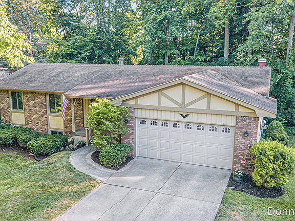 3rd image of 2150 Bayham Dr SE