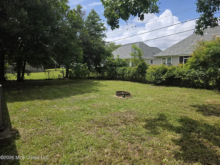 905 Spanish Acres Dr — Photo 13