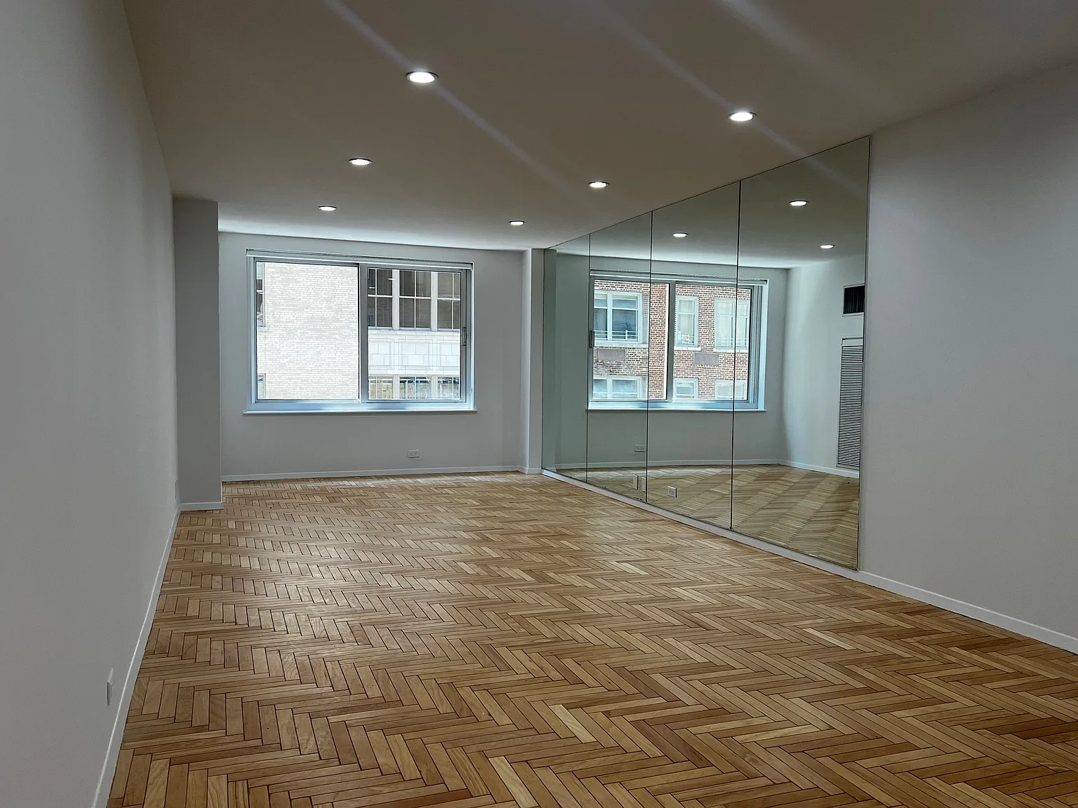106 Central Park South — Photo 2