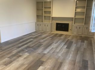 872 Lenox Oaks Cir NE, Atlanta, GA 30324