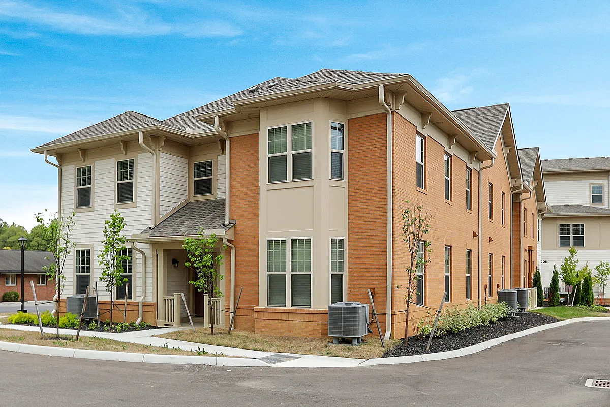 Building Photo - 280-290 S State St #1-18