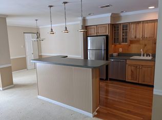 226 Valley Stream Ln, Wayne, PA 19087