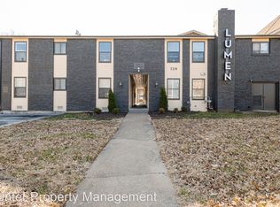 728 E Walnut St #8, Springfield, MO 65806