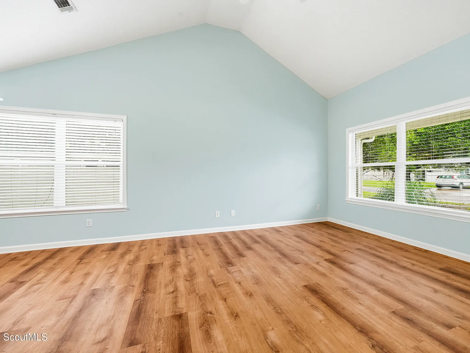 2 bed, 2.5 bath, 1218 sqft, $1,650 — Photo 3