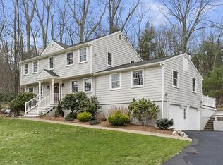 37 Ethan Allen Dr, Acton, MA 01720