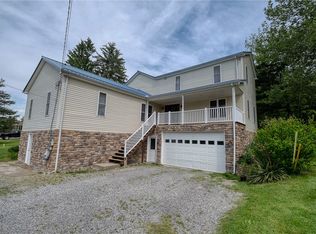 424 Joffre Cherry Valley Rd, Burgettstown, PA 15021