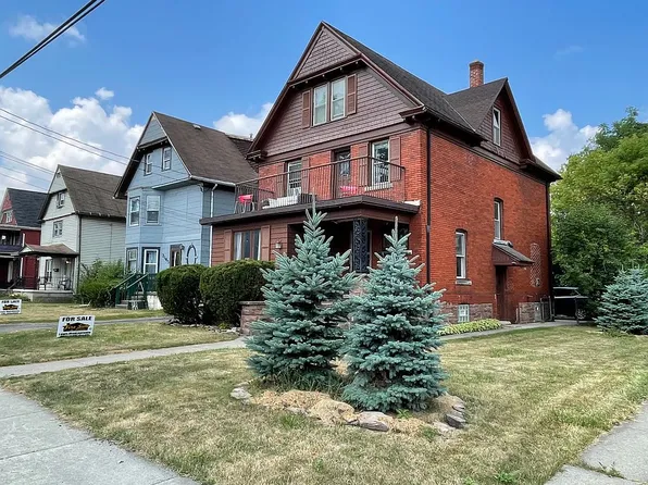 2846 McKoon Ave, Niagara Falls, NY 14305