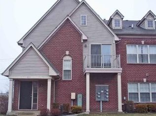 1377 Addington Ln, Ann Arbor, MI 48108