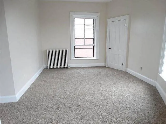 Building Photo - 22 Ten Broeck St #3