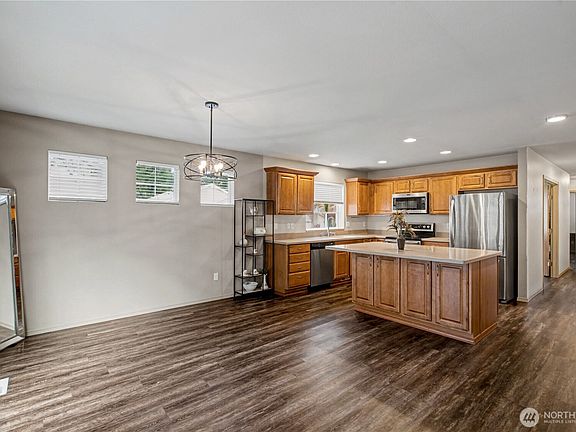 3rd image of 529 Bungalow Drive NW