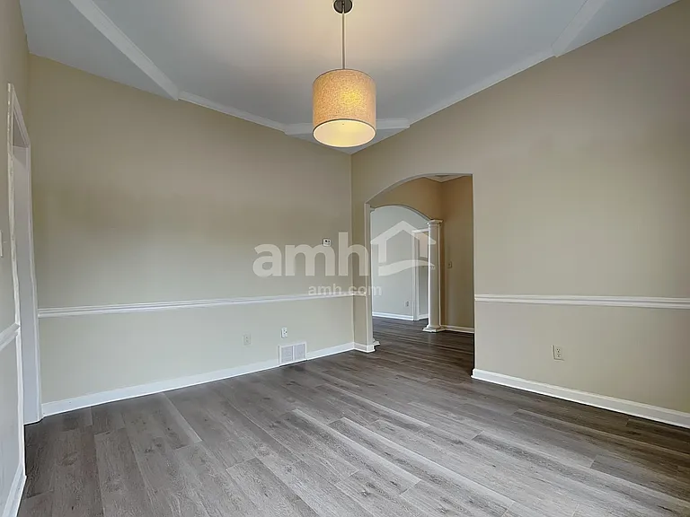5106 Guffin Rd — Photo 5