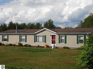 605 Cedardale Rd, Rose City, MI 48654