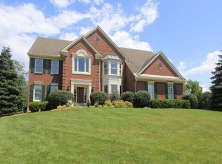 1106 Oak Ridge Ct, Loveland, OH 45140