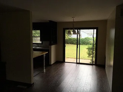 908 S Apache Dr Photo 1