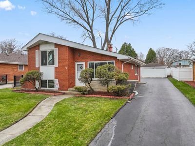 216 N Lombard Ave, Lombard, IL, 60148