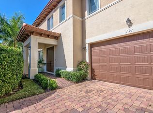 191 NW Emerson Pl, Boca Raton, FL 33432