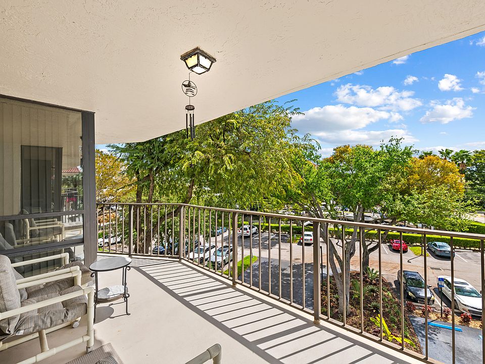 1st image of 799 Jeffery Street #4050
