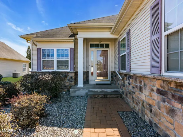 20 Donatello Drive, Manchester, NJ 08759